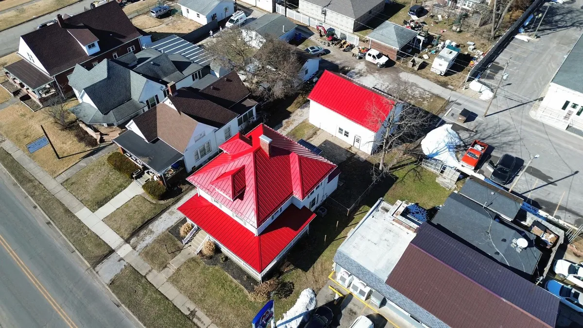 Metal roof in the Terre Haute area
